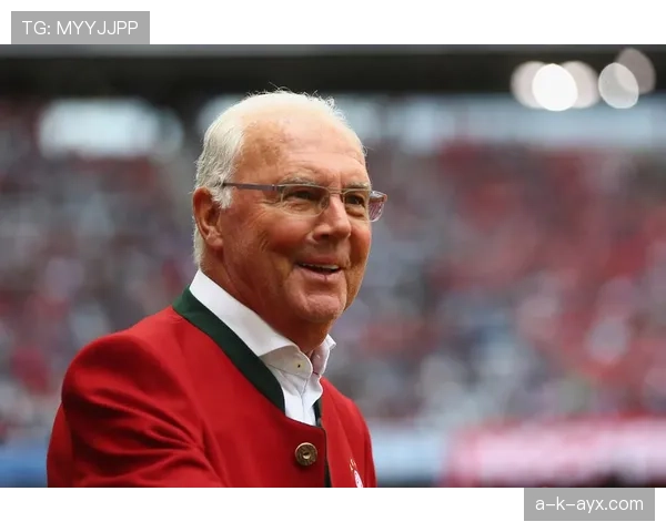 贝肯鲍尔风格引领足球革新，技术与艺术融合引发全球关注